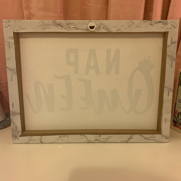 Nap Queen Room Decor - Picture 3 of 3